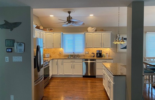 Ship Bottom House | 1500 for Chowderfest or Kite fest visit now booking! Special rate nice package