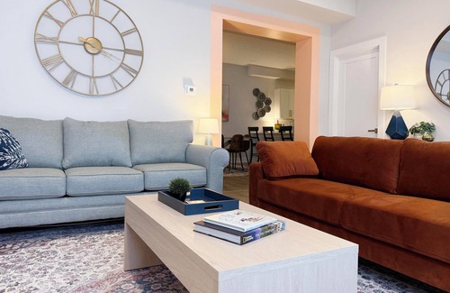 Conshohocken Apartment | 1500 ft² Space/2 Bedroom 1.5 Bathrooms Apt/5 Beds/SLEEPS 10