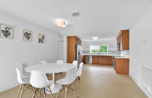 Delray Beach House | 1502 Managed By Brampton Park