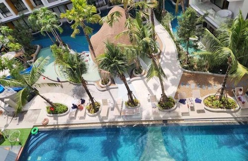 Sa Khu Condo | 1506 Modern Condo in Wyndham Gardens on the beach