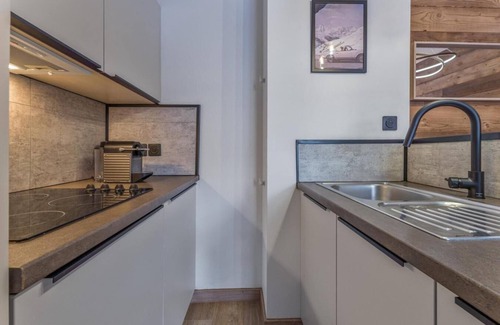 Les Orres Apartment | 150m from resort center, 3rd floor, view resort, fitness, swimming pool, sauna, balcony, tv