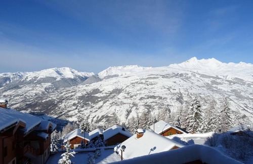 Vallandry Apartment | 150m from ski slopes, 1st floor, terrace, tv, ski locker, 75m², Peisey-Vallandry
