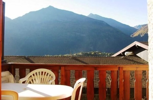 Aussois Apartment | 150m from ski slopes, floor -1, balcony, tv, ski locker, 40m², Aussois