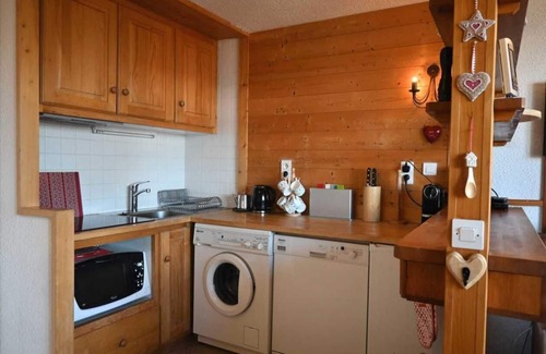 Vallandry Apartment | 150m from ski slopes, Ground floor, view valley, balcony, tv, ski locker, 49m², Peisey-Vallandry