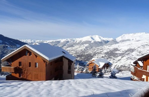 Vallandry Apartment | 150m from ski slopes, Ground floor, view valley, balcony, tv, ski locker, 49m², Peisey-Vallandry