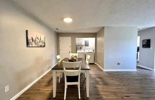 Middletown Apartment | 1520 Bonita C - Large template · 1520 Large 2-bed with laundry
