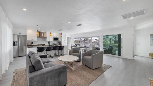 Punta Gorda House | 1521 Kinglet