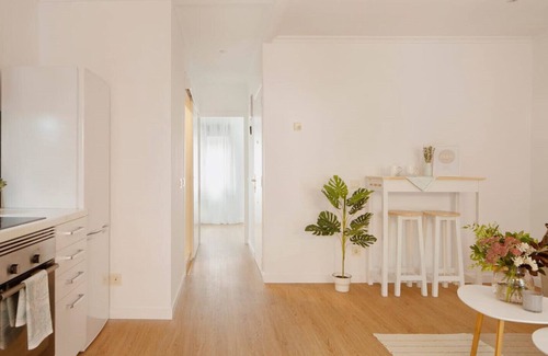 Gijon City Centre Apartment | 155A Apartment next to Gijón Marina