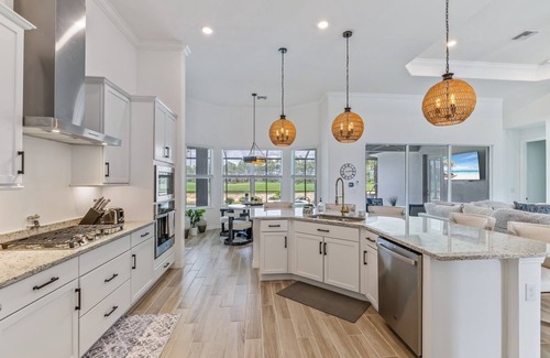 Biggar House | 15977 Babcock National Home