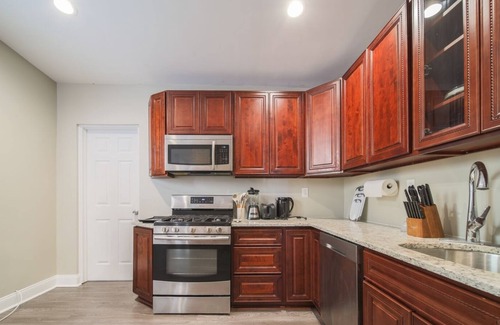 Ironbound District Villa | 15MIN->EWR/American Dream Mall!