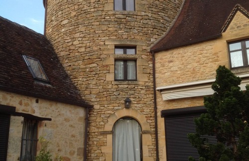 Sarlat-la-Caneda House | 15min SARLAT MANOIR with SWIMMING POOL 7Cb-7sb, WIFI + HOUSEHOLD INCLUDED