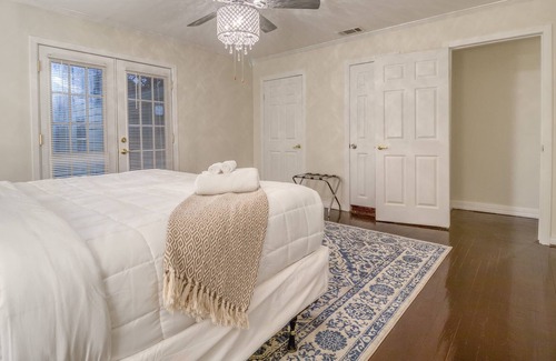 San Antonio House | 15mins to Downtown San Antonio! Jupe, There it is!