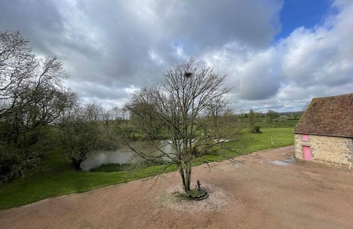 Colombiers Cottage | 15th Century Manor with Fireplace, Pets Allowed, in Colombiers