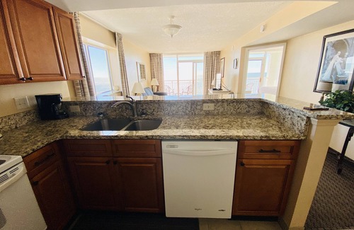 Myrtle Beach Condo | 15th floor 3 bedroom/2 bath condo with million dollar views!