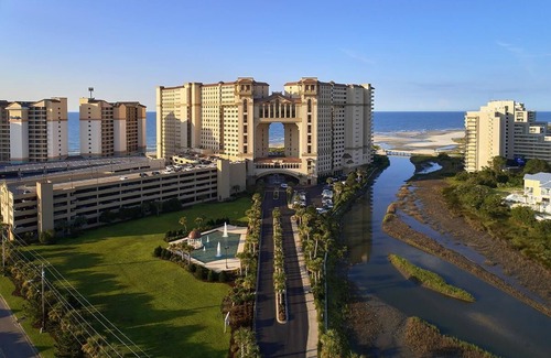 Windy Hill Condo | 15th-Floor Coastal Elegance: Oceanfront Retreat with King Bed and Modern Comforts