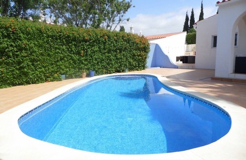 Alfanzina Villa | 16 Centeanes Fabulous Location Just Short Walk to the Beach