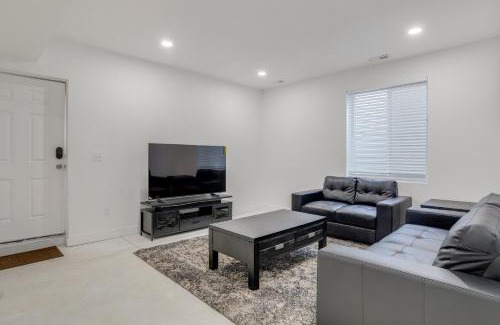 Gateway Apartment | 16 Mi to Dtwn Denver Modern Apt with Patio