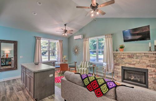 Brodheadsville House | 16 Mi to Ski Slopes! Creekside Poconos Cottage