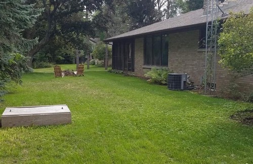 Sheboygan House | 16 MIN FROM RYDERCUP Wooded Retreat