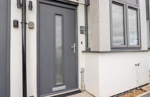 Newquay City Centre Apartment | 16 Ocean Heights
