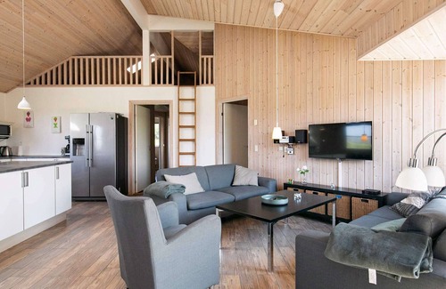 Nr. Lyngby House | 16 person holiday home in Løkken-By Traum