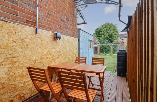 Colchester Cottage | 160 CANTERBURY ROAD, family friendly, with a garden in Colchester