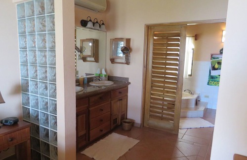 Ciudad Cortes House | 160 degree Breath Taking Ocean View, Near Six Beaches and Acclaimed Restaurants