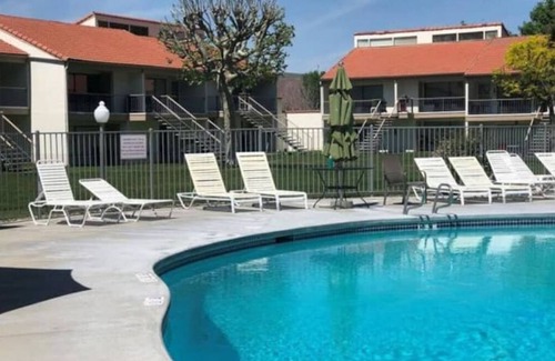 Quincy Condo | #162 Condo near large pool & shuttle to Gorge Amp-book separately