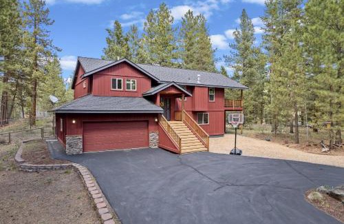 River Forest Acres House | 164 Jillian - Private peaceful retreat