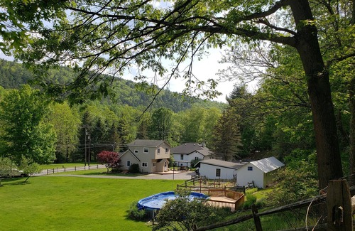 Rowland Villa | 17 Acres of Rustic River Villa - Ski and FlyFishing Heaven for 22 Guests