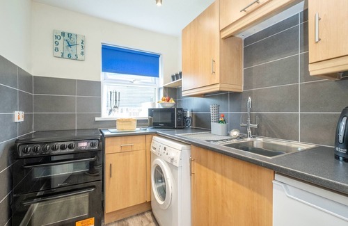 Aldeburgh Cottage | 17 Britten Close - sleeps 2 guests in 1 bedroom