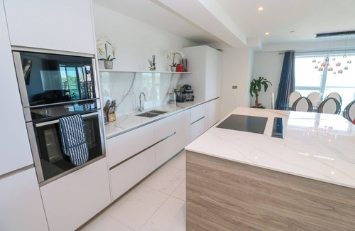 Newquay City Centre Cottage | 17 Cliff Edge