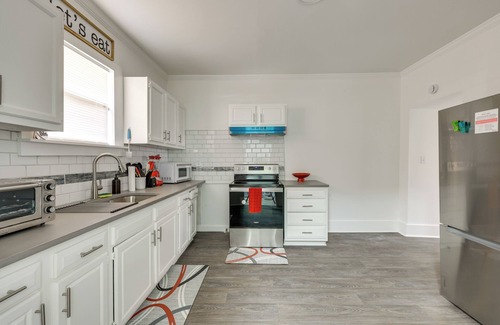 Bessemer House | 17 Mi to Birmingham: Renovated Home w/Deck