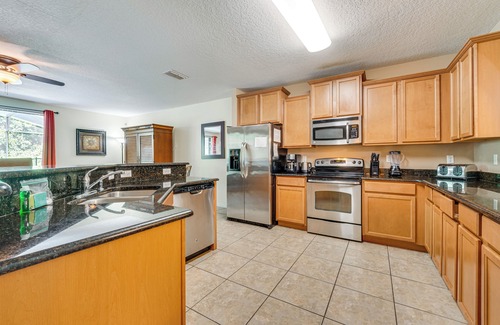 Thousand Oaks Cottage | 17 Mi to Disney: Getaway in Davenport w/Game Room