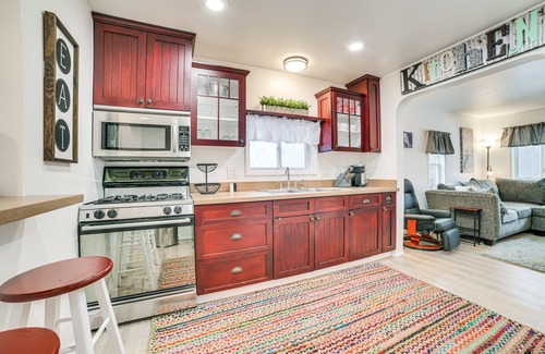 Bay Harbor House | 17 Mi to Nubs Nob: Cozy Home w/Fireplace