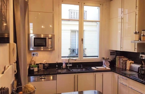 Saint-Thomas-d'Aquin Apartment | 170 SQM -AN IDEAL BLEND OF ELEGANCE,COMFORT & UNBEATABLE LOCATION-SAINT GERMAIN