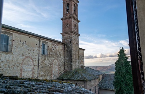 Montepulciano Apartment | 170 sqm attic in the center of Montepulciano, amazing view!