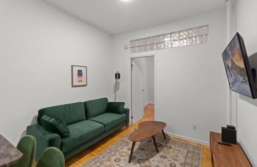 Upper East Side Apartment | 1727-2RS | 1BR in the Upper East Side