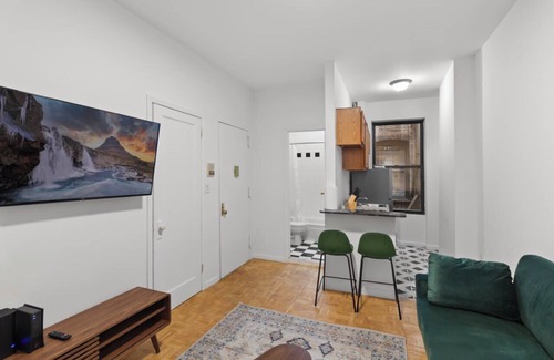Upper East Side Apartment | 1727-2RS | 1BR in the Upper East Side