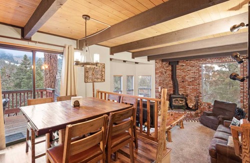 Upper Moonridge House | 179 m² House ∙ 3 bedrooms ∙ 10 guests