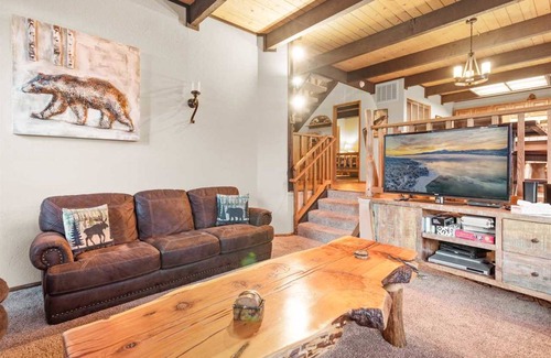 Upper Moonridge House | 179 m² House ∙ 3 bedrooms ∙ 10 guests
