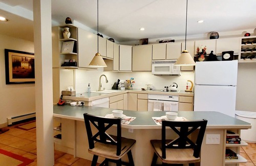 Vail Condo | 179/nt = Sept 21-26 and Sept 29 - Oct 1.Vail Village studio w/FREE parking