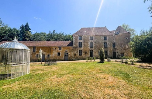Belforet-en-Perche Villa | 17th century manor house and barns*Indoor pool*22 Pers