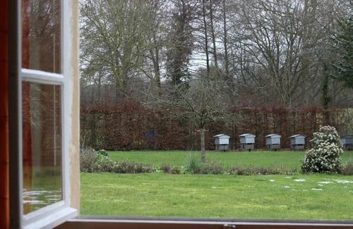 Boischampre Cottage | 17th Century House with Garden in Vrigny - Wifi Included