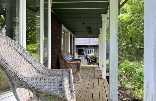 Wolcott House | 18 Acre Vermont Farm With Mountain View Near Stowe