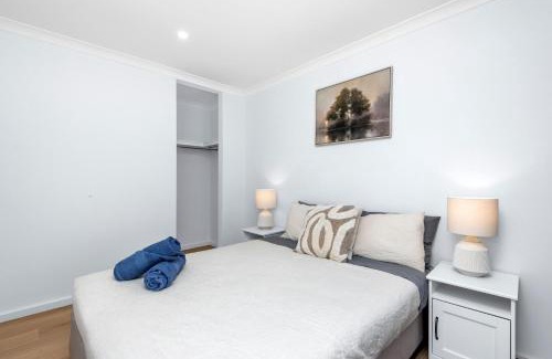 Bateman House | 18 Bateman Retreat 4bdr 25bth