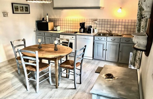 Nans-les-Pins Other | 18 channels. Provençal farmhouse with swimming pool in a property from the 18th century.