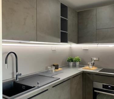 Latina Apartment | 18 Dicembre