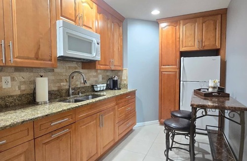 Creekside Apartment | #18 Elegancia in law suite