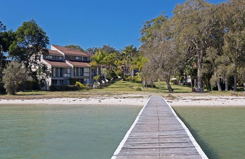 Soldiers Point House | 18 Irene Crescent - pet friendly holiday home